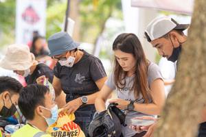 BIB: 
                            <button type="button" onclick="openModal(13714531)" class="btn btn-primary btn-sm float-right btn-popup" data-toggle="modal" data-target=".modal-high-quality">
                        <i class="fas fa-shopping-cart"></i> Add to Cart
                    </button>
                                            <button type="button" onclick="isThisMe(13714531, true)" class="btn btn-success btn-sm float-right btn-popup btn-isme hidden" data-toggle="tooltip" data-placement="bottom" title="นี่คือรูปของคุณใช่ไหม คลิกที่นี่เพื่อเอาเข้าอัลบั้ม">
                        <i class="fas fa-plus"></i> Add to album
                    </button>
                    <button type="button" onclick="isThisMe(13714531, false)" class="btn btn-warning btn-sm float-right btn-popup btn-isnotme hidden">
                        <i class="fas fa-ban"></i> Remove from album
                    </button>